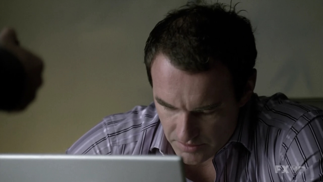 Charmed-Online-dot-NL-NipTuck6x06-0301.jpg