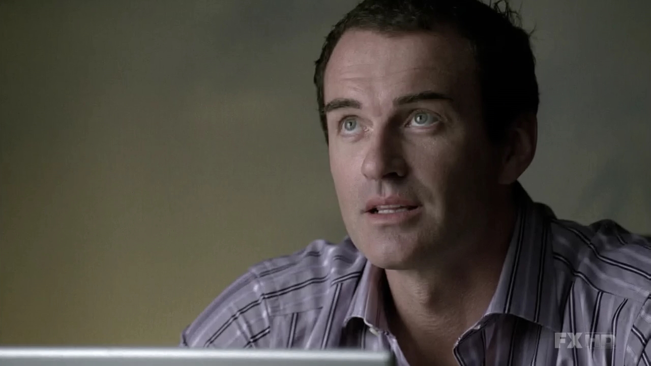 Charmed-Online-dot-NL-NipTuck6x06-0315.jpg