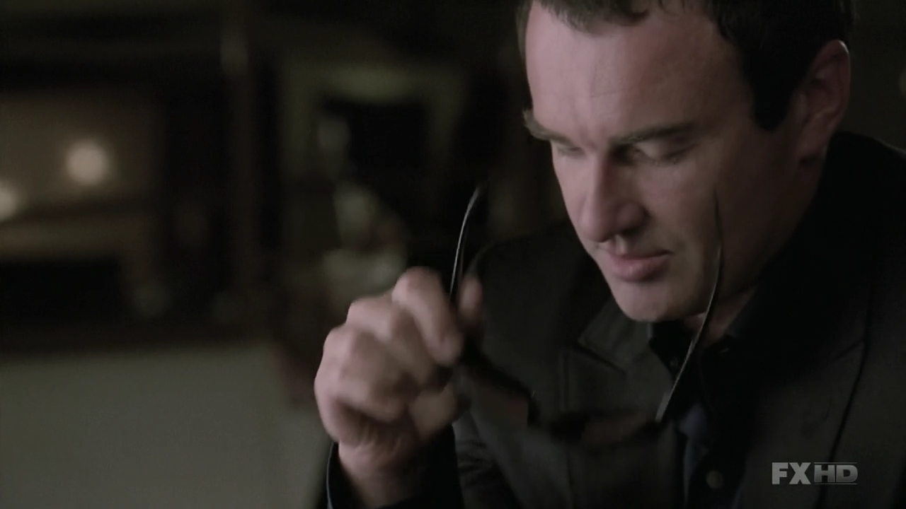 Charmed-Online-dot-NL-NipTuck6x06-0495.jpg