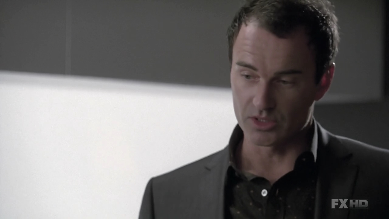 Charmed-Online-dot-NL-NipTuck6x06-1003.jpg