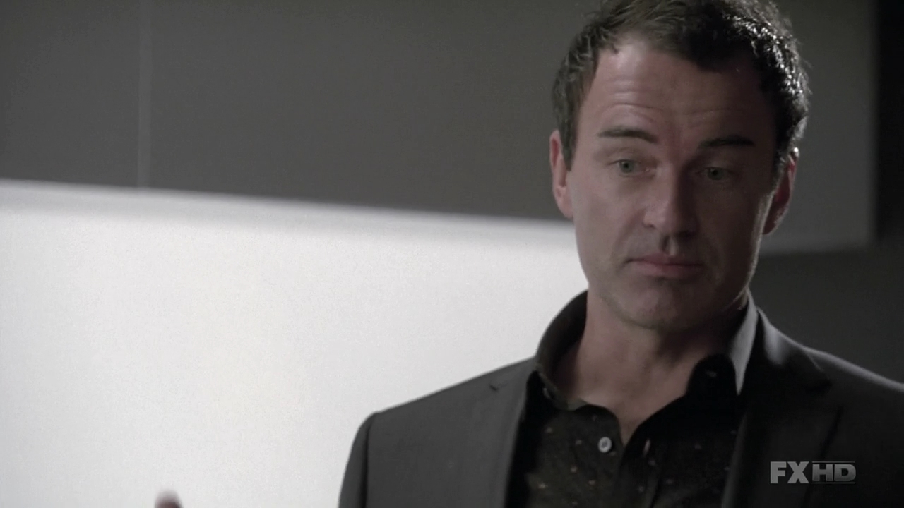 Charmed-Online-dot-NL-NipTuck6x06-1016.jpg