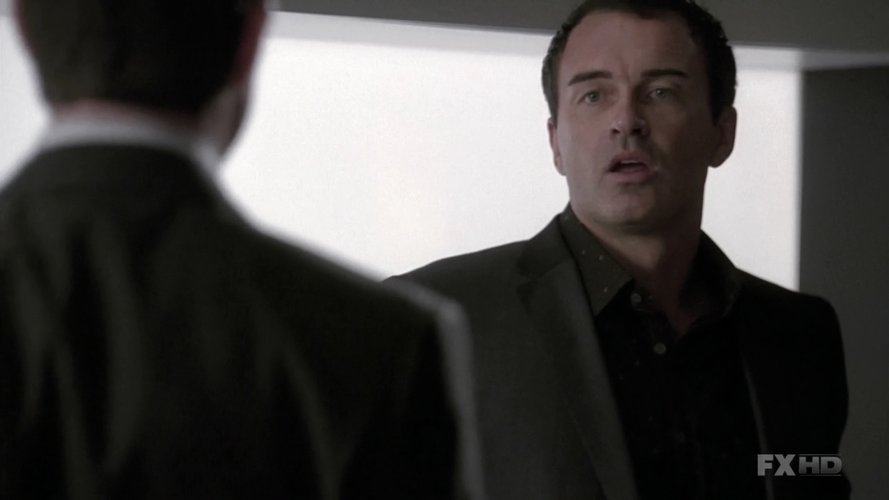 Charmed-Online-dot-NL-NipTuck6x06-1070.jpg