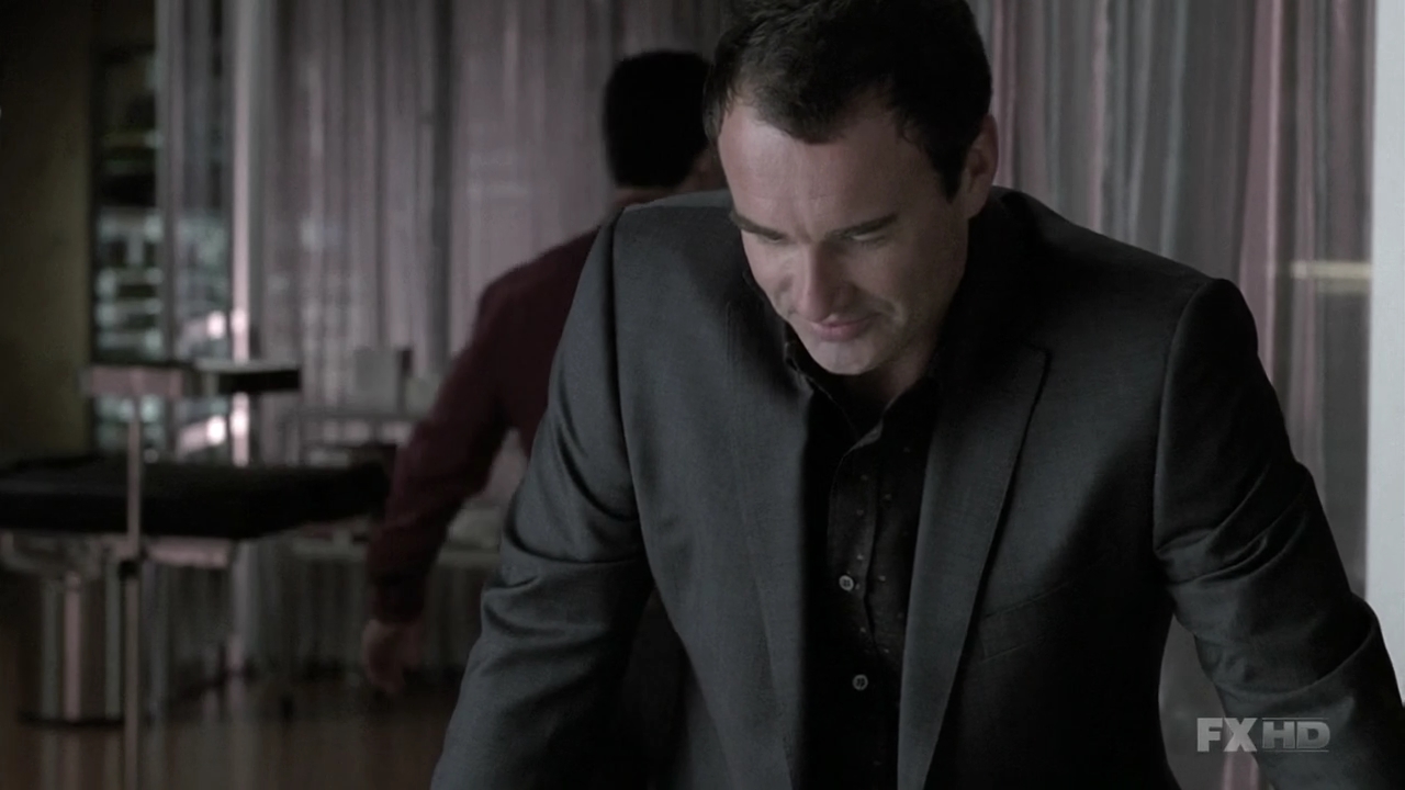 Charmed-Online-dot-NL-NipTuck6x06-1130.jpg