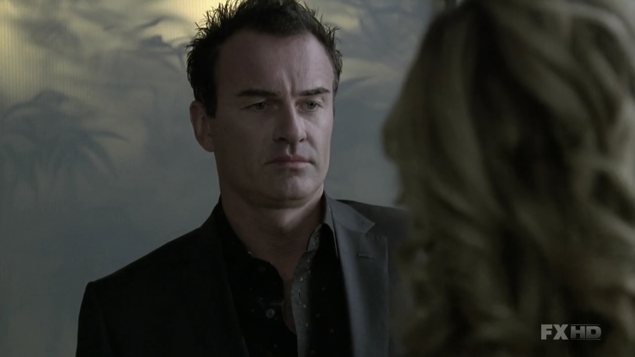 Charmed-Online-dot-NL-NipTuck6x06-1197.jpg