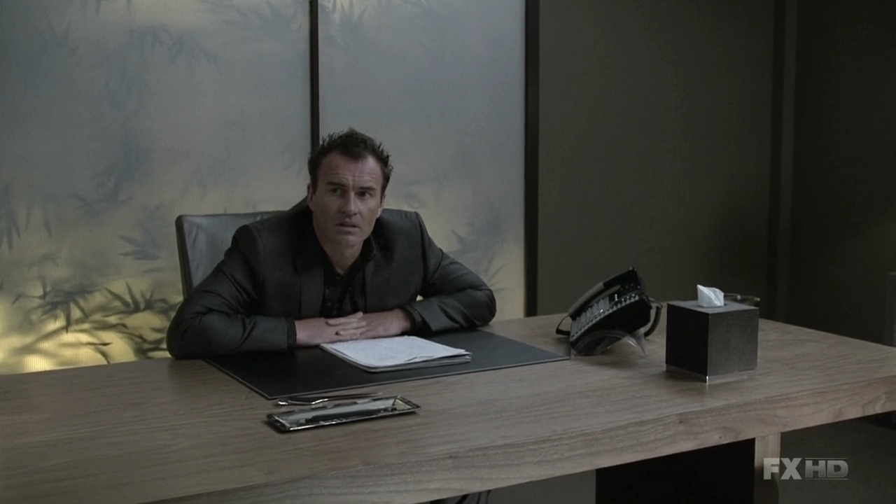 Charmed-Online-dot-NL-NipTuck6x06-1325.jpg