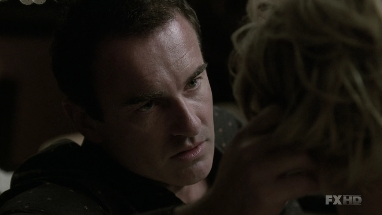 Charmed-Online-dot-NL-NipTuck6x06-1633.jpg