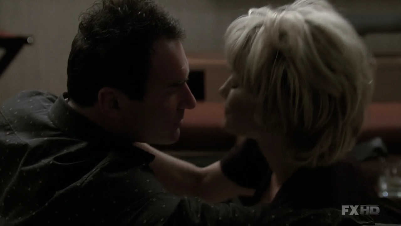 Charmed-Online-dot-NL-NipTuck6x06-1646.jpg