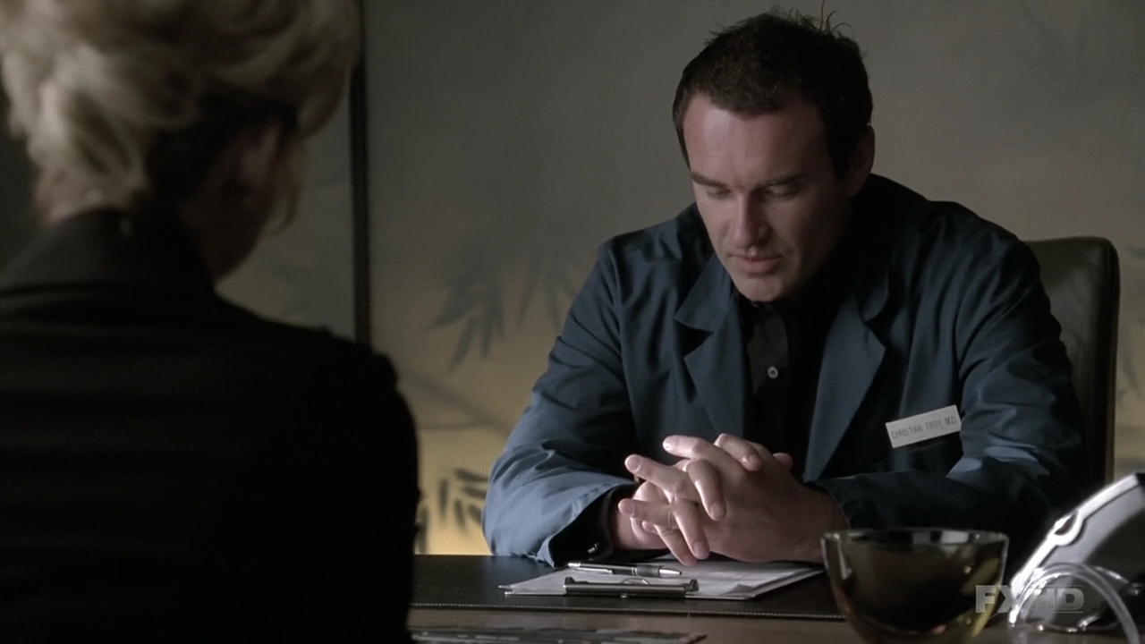 Charmed-Online-dot-NL-NipTuck6x06-2428.jpg