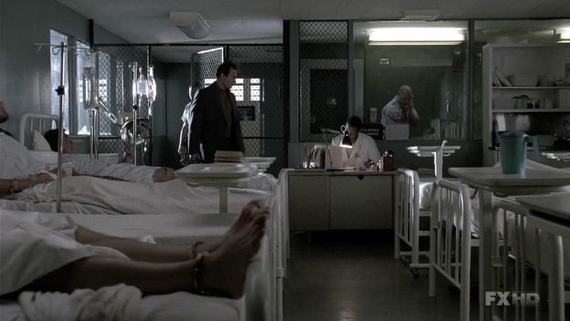 Charmed-Online-dot-NL-NipTuck6x07-1164.jpg