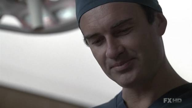Charmed-Online-dot-NL-NipTuck6x07-1815.jpg