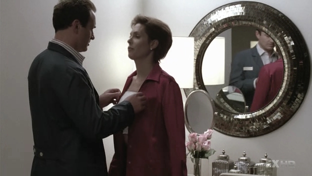 Charmed-Online-dot-NL-NipTuck6x07-1923.jpg