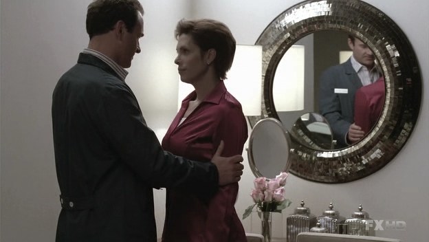 Charmed-Online-dot-NL-NipTuck6x07-1933.jpg