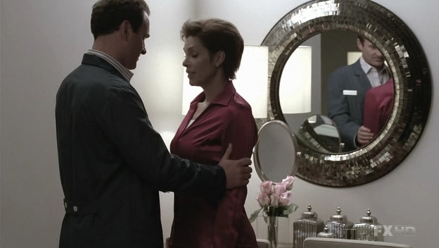 Charmed-Online-dot-NL-NipTuck6x07-1934.jpg