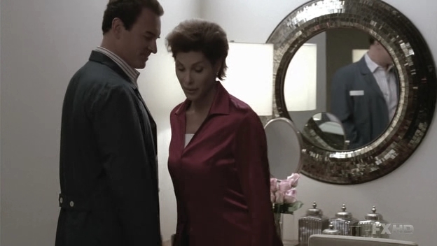 Charmed-Online-dot-NL-NipTuck6x07-1935.jpg