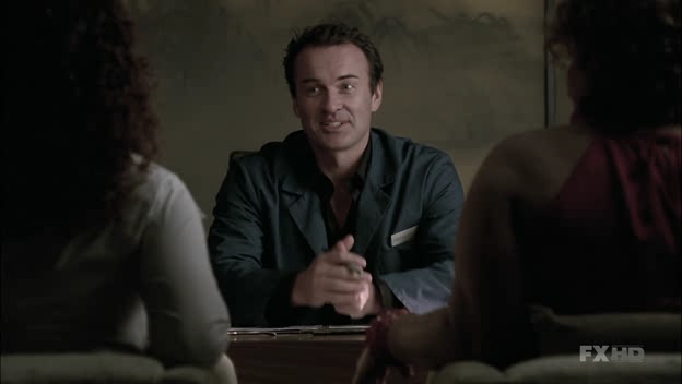 Charmed-Online-dot-NL-NipTuck6x08-0500.jpg