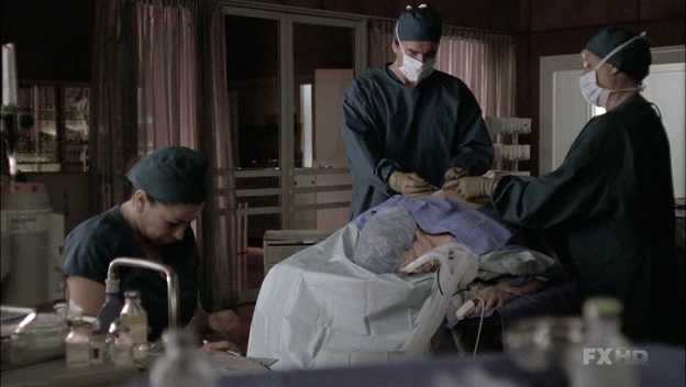 Charmed-Online-dot-NL-NipTuck6x08-0926.jpg