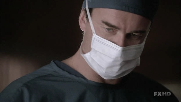 Charmed-Online-dot-NL-NipTuck6x08-0930.jpg