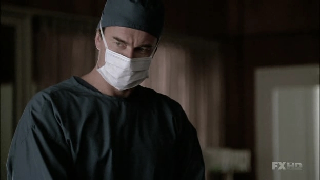 Charmed-Online-dot-NL-NipTuck6x08-0990.jpg