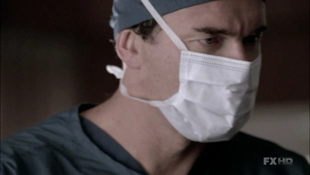 Charmed-Online-dot-NL-NipTuck6x08-0998.jpg