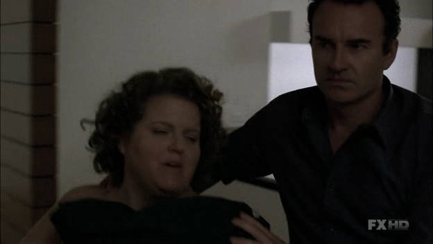 Charmed-Online-dot-NL-NipTuck6x08-1319.jpg