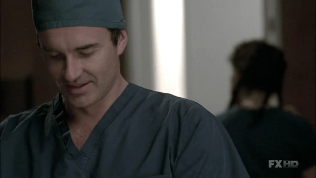 Charmed-Online-dot-NL-NipTuck6x08-1717.jpg