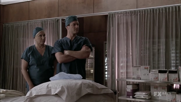 Charmed-Online-dot-NL-NipTuck6x08-1811.jpg