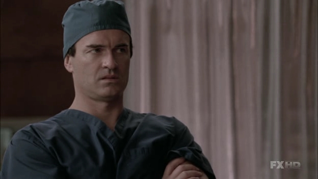 Charmed-Online-dot-NL-NipTuck6x08-1817.jpg