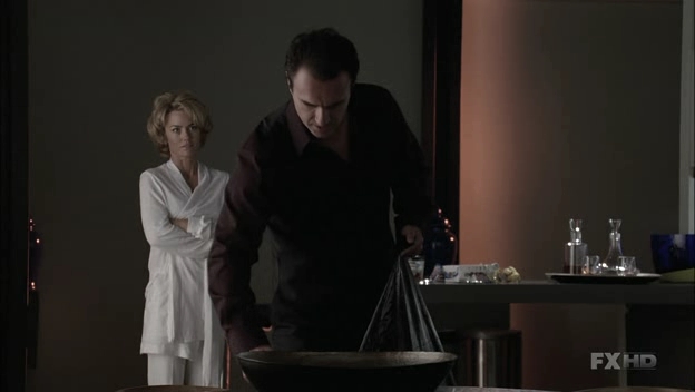 Charmed-Online-dot-NL-NipTuck6x08-1947.jpg