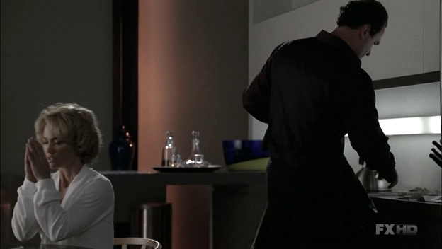 Charmed-Online-dot-NL-NipTuck6x08-1963.jpg