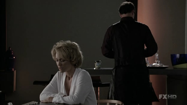Charmed-Online-dot-NL-NipTuck6x08-1982.jpg