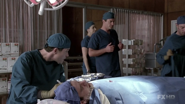 Charmed-Online-dot-NL-NipTuck6x09-0162.jpg