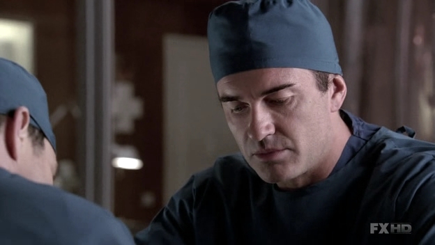 Charmed-Online-dot-NL-NipTuck6x09-0182.jpg