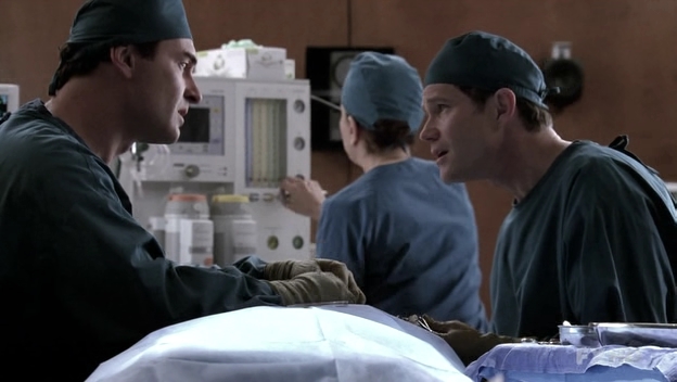 Charmed-Online-dot-NL-NipTuck6x09-0204.jpg
