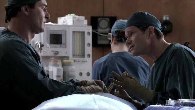 Charmed-Online-dot-NL-NipTuck6x09-0209.jpg