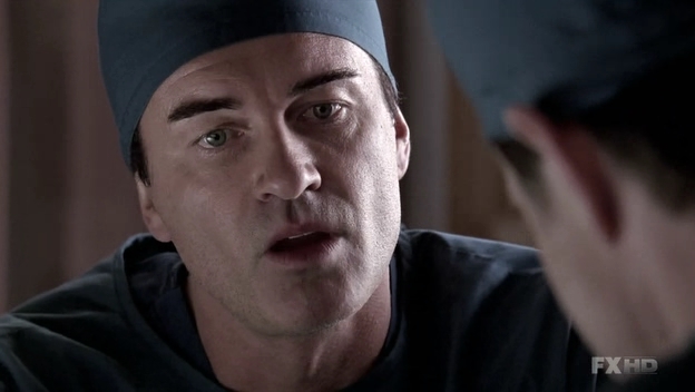 Charmed-Online-dot-NL-NipTuck6x09-0221.jpg