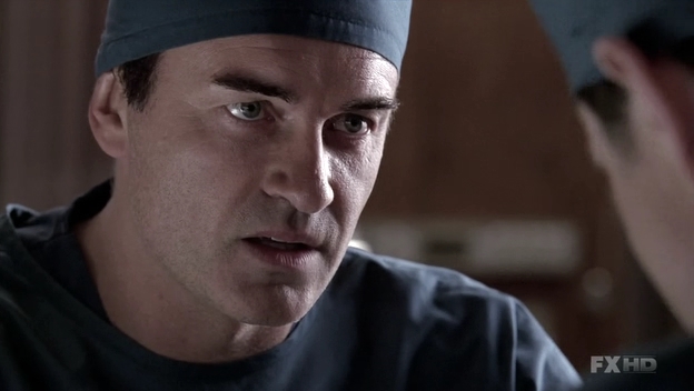 Charmed-Online-dot-NL-NipTuck6x09-0250.jpg