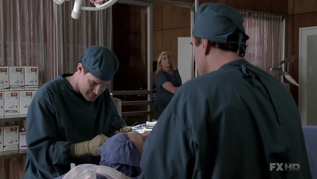 Charmed-Online-dot-NL-NipTuck6x09-0253.jpg