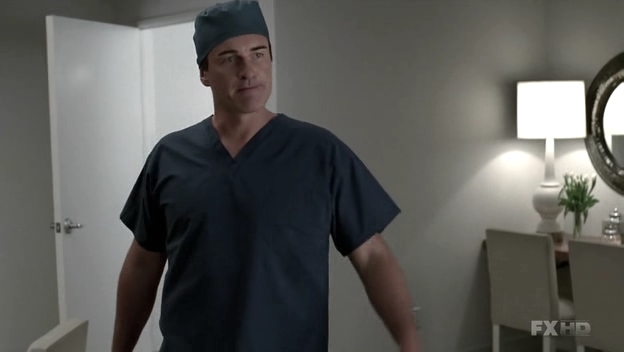 Charmed-Online-dot-NL-NipTuck6x09-0775.jpg