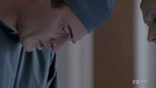 Charmed-Online-dot-NL-NipTuck6x09-0934.jpg