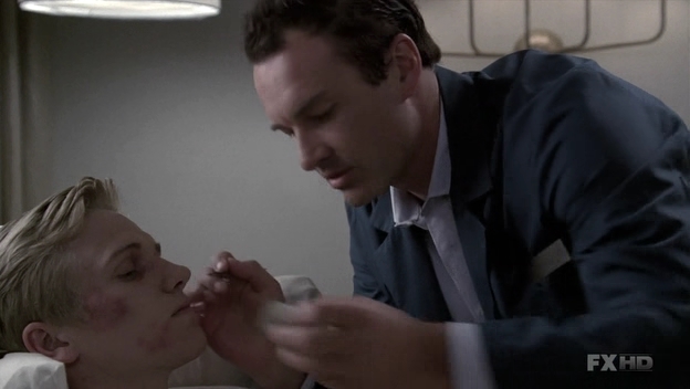 Charmed-Online-dot-NL-NipTuck6x09-1135.jpg