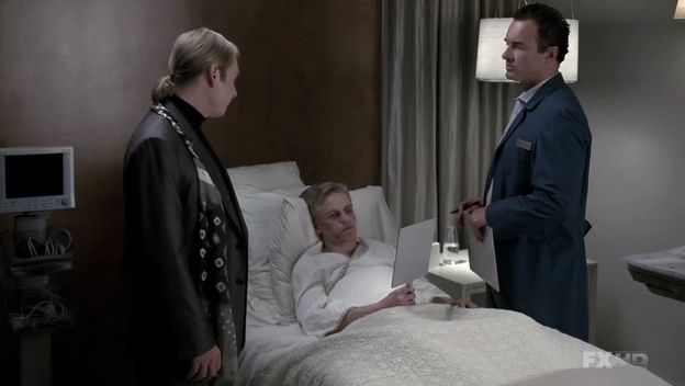 Charmed-Online-dot-NL-NipTuck6x09-1187.jpg