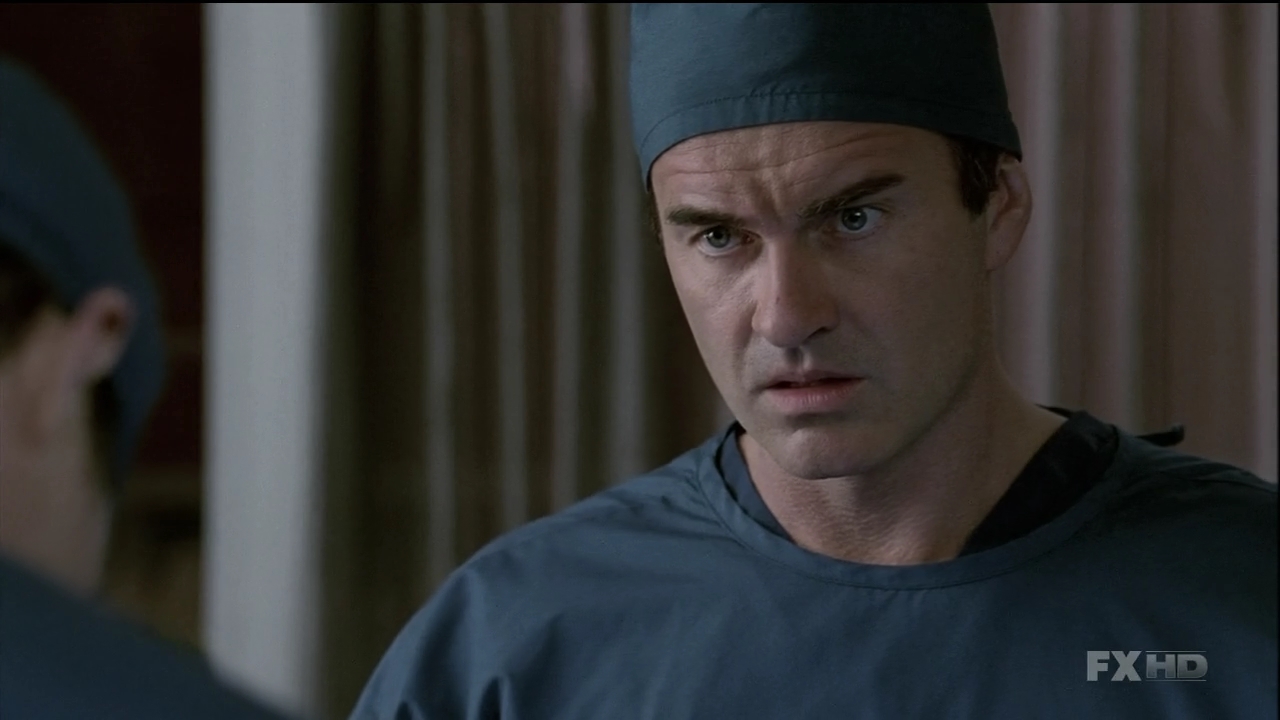 Charmed-Online-dot-NL-NipTuck6x100426.jpg