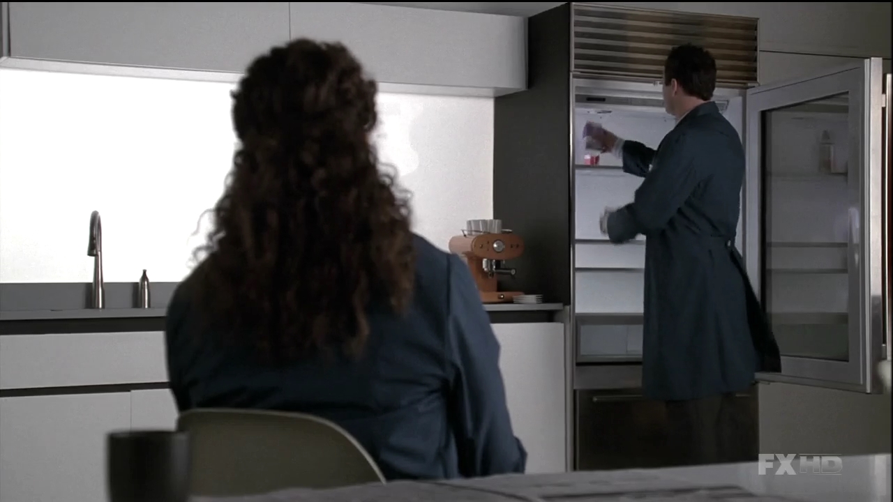 Charmed-Online-dot-NL-NipTuck6x100488.jpg
