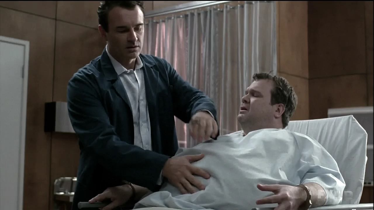 Charmed-Online-dot-NL-NipTuck6x100696.jpg
