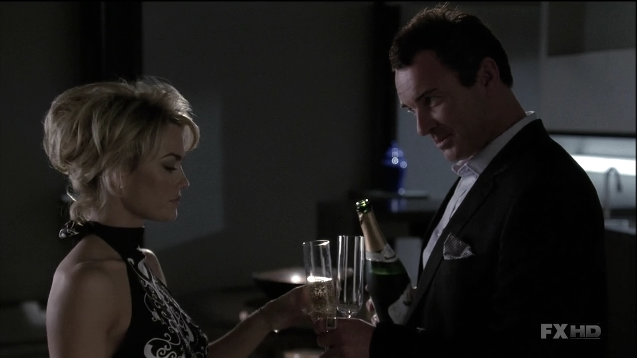 Charmed-Online-dot-NL-NipTuck6x100815.jpg