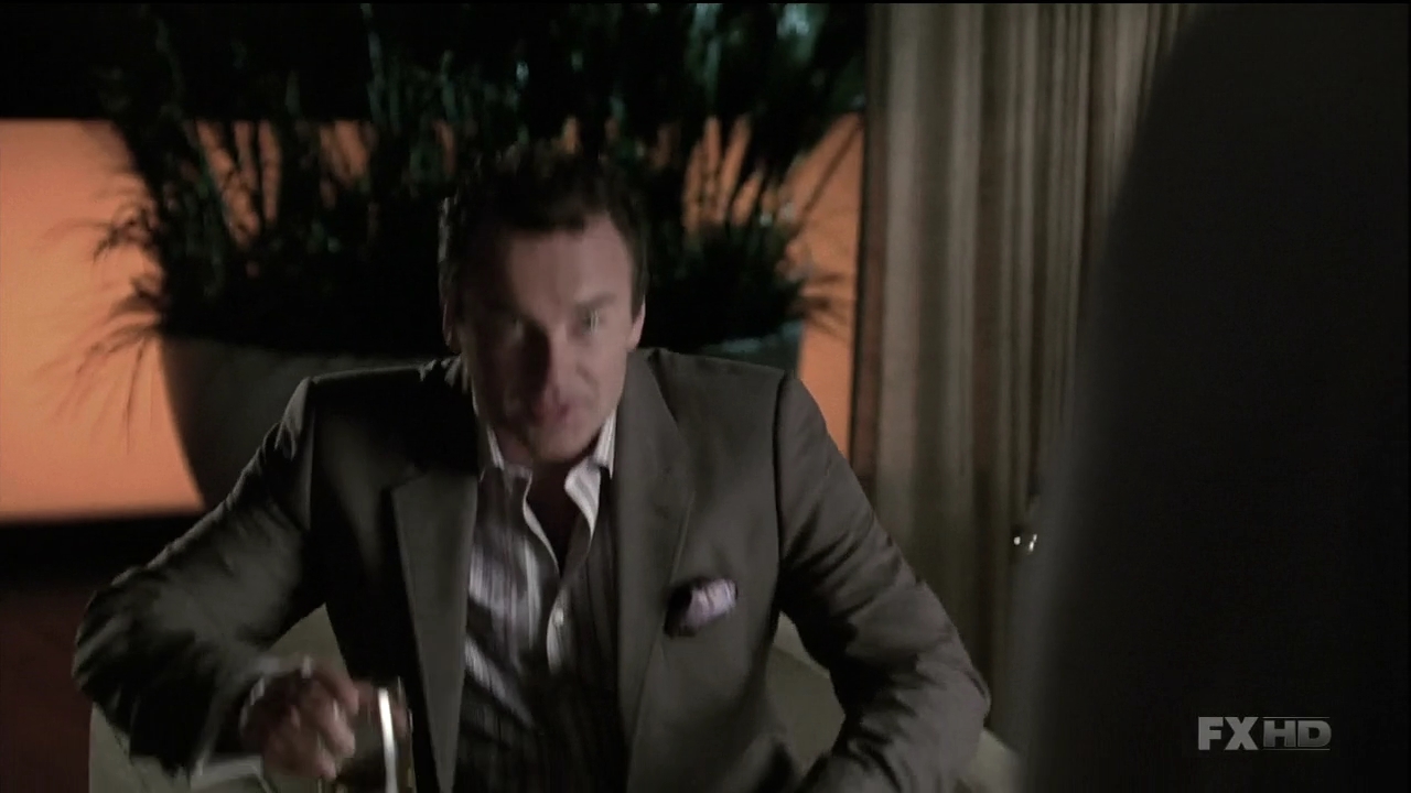Charmed-Online-dot-NL-NipTuck6x101843.jpg