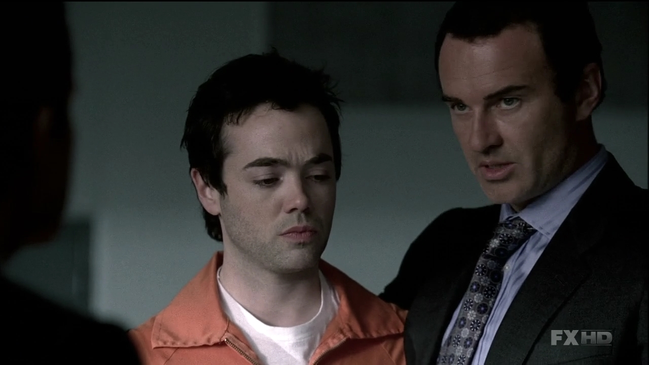 Charmed-Online-dot-NL-NipTuck6x102011.jpg