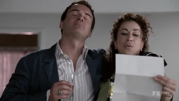 Charmed-Online-dot-NL-NipTuck6x11-0089.jpg