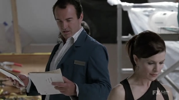 Charmed-Online-dot-NL-NipTuck6x11-0616.jpg