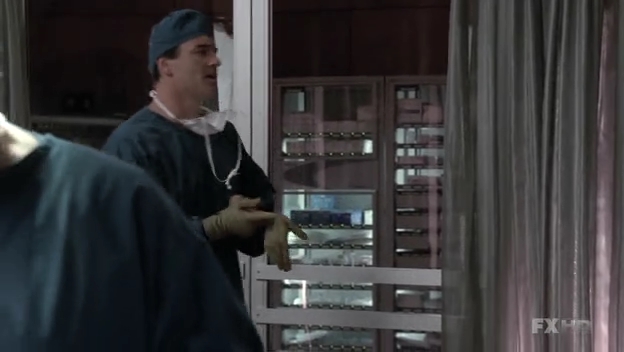 Charmed-Online-dot-NL-NipTuck6x11-0762.jpg